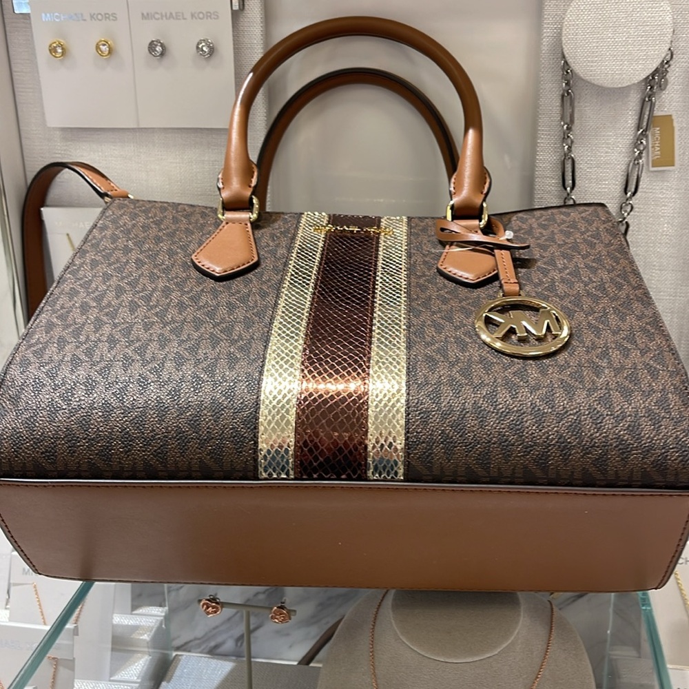 Michael Kors Sheila Medium Signature Logo and Metallic Satchel Crossbody CZ NWT - Picture 7 of 16